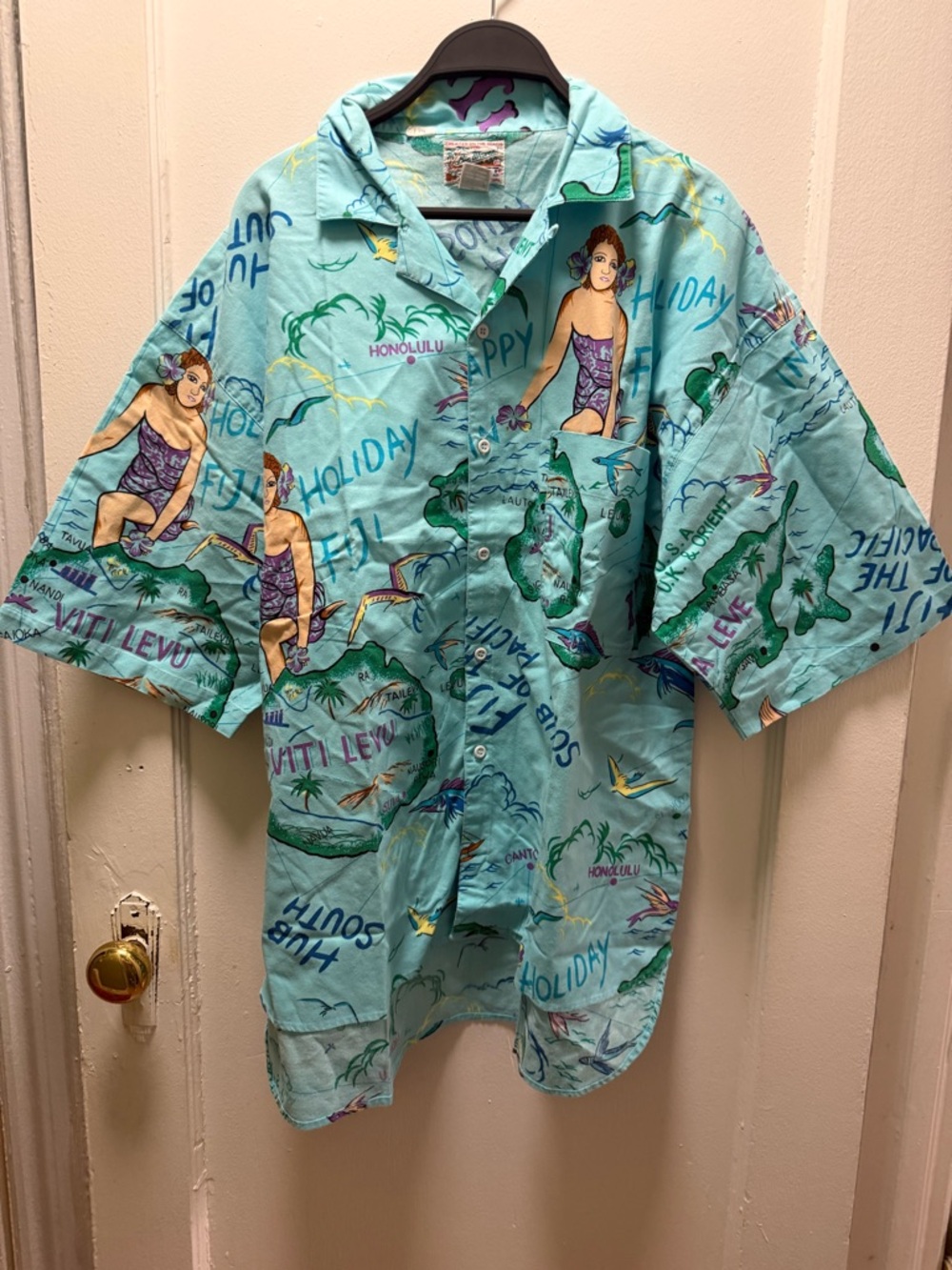 Men's Light Blue Hawaiian Print Short-Sleeve Dress Shirt